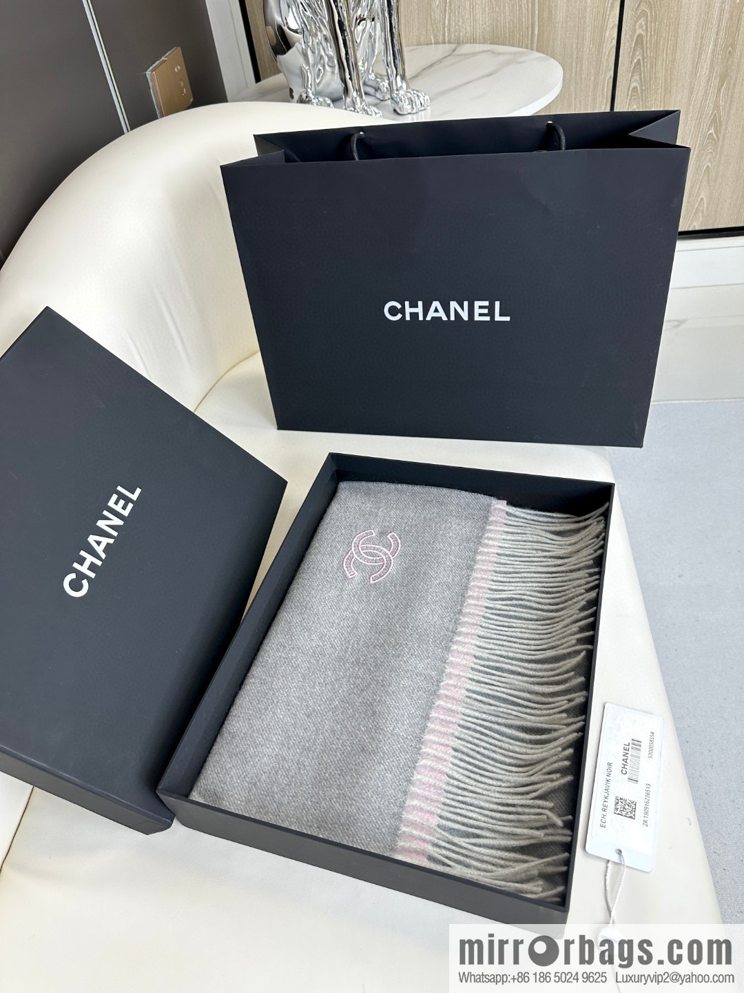CHANEL Paris Fashion Show Business Men's and Women's Universal Double-Sided Cashmere Shawl