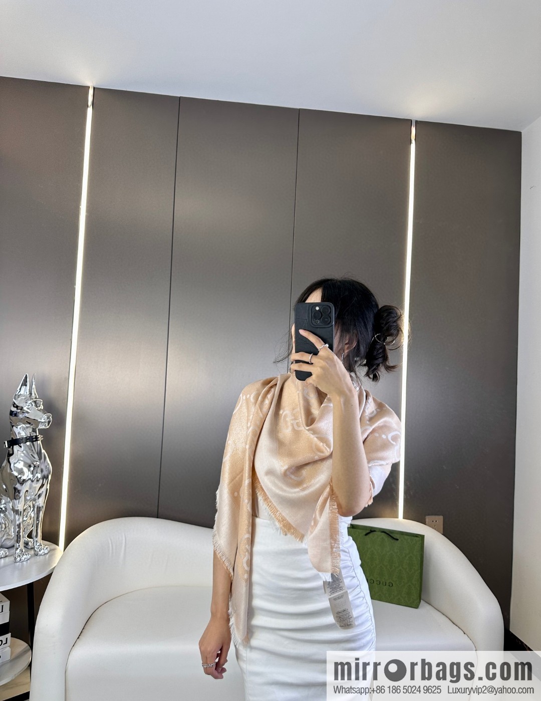 GUCCI GG gold thread jacquard shawl