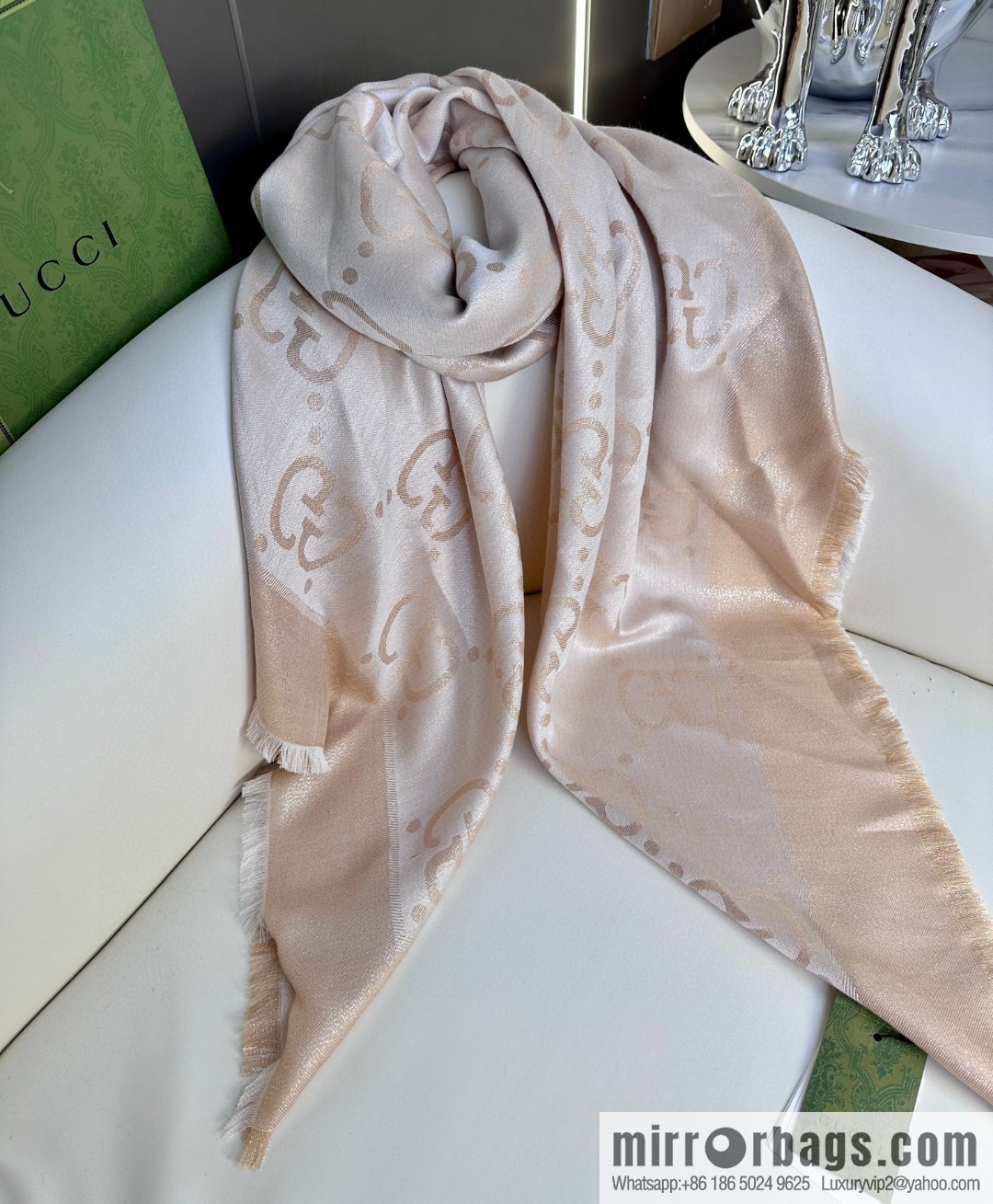 GUCCI GG gold thread jacquard shawl