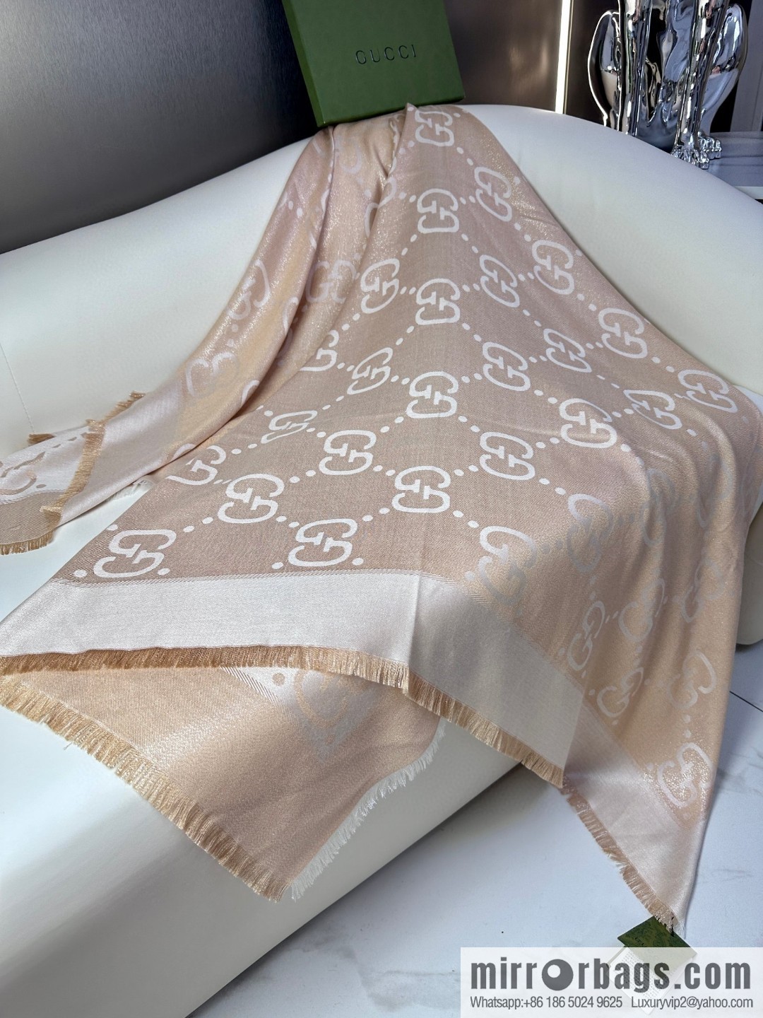 GUCCI GG gold thread jacquard shawl