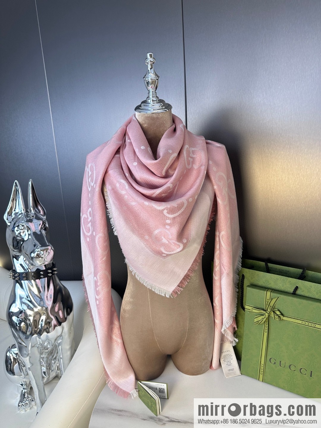 GUCCI GG gold thread jacquard shawl