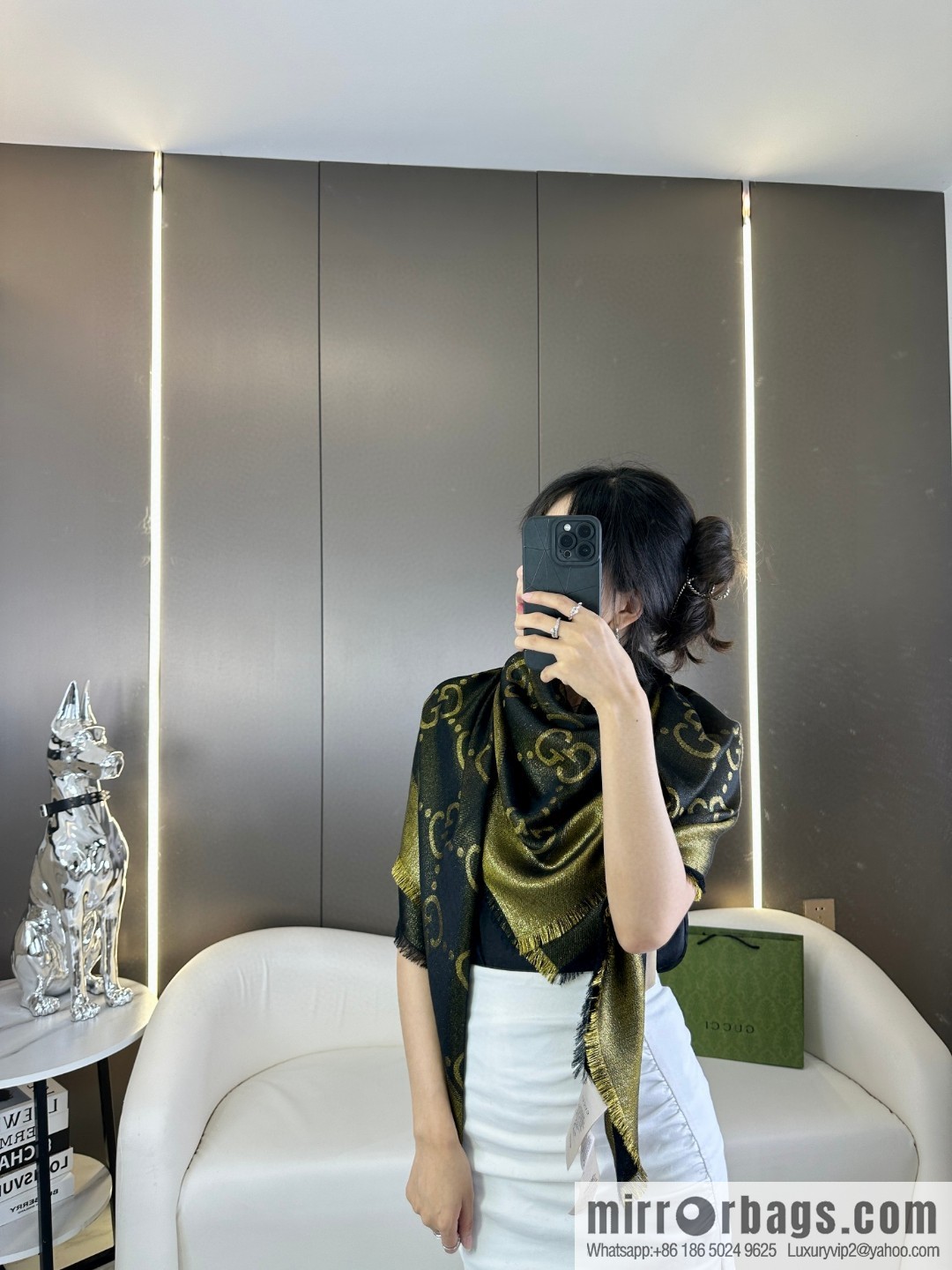 GUCCI GG gold thread jacquard shawl