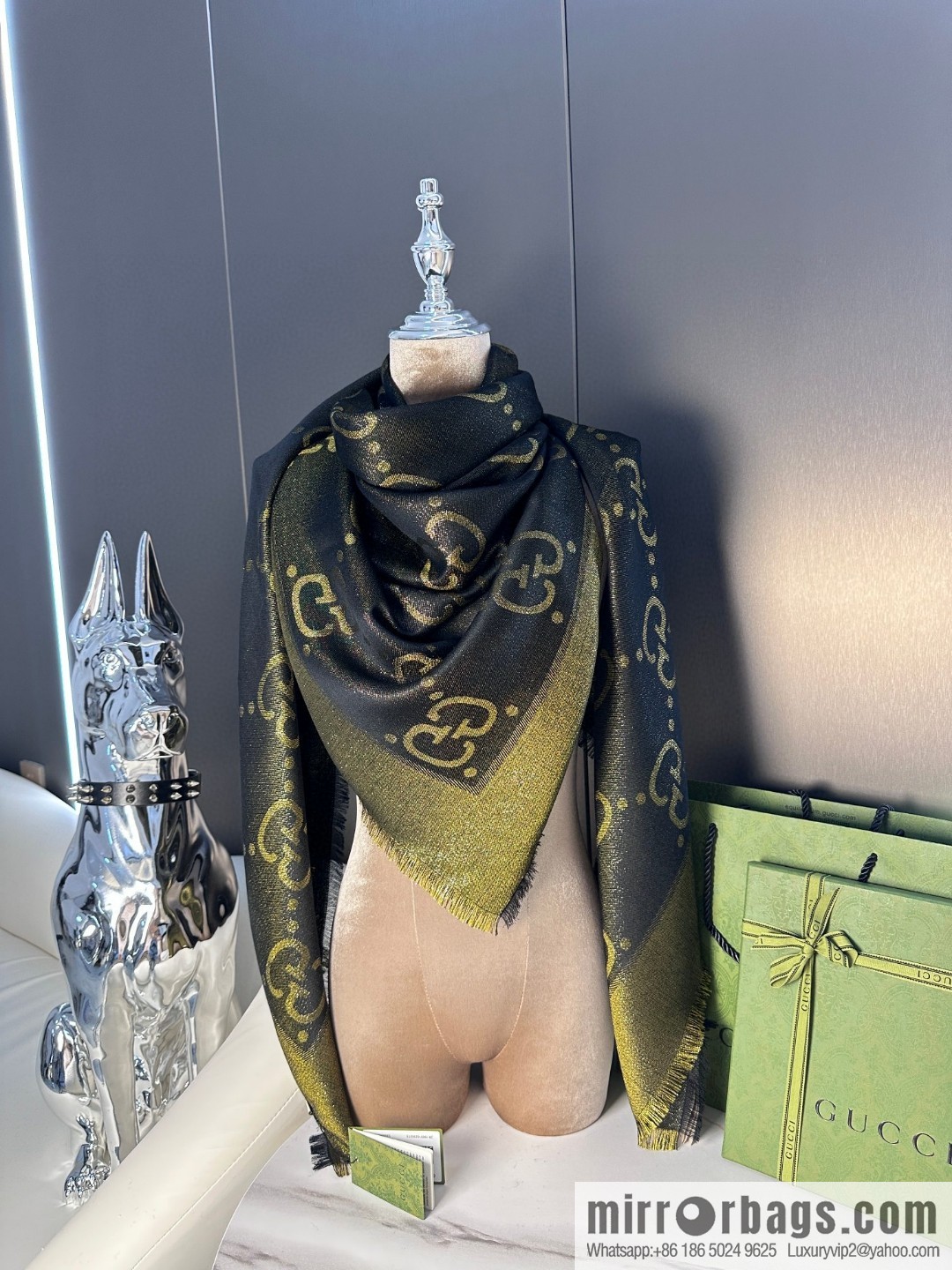 GUCCI GG gold thread jacquard shawl