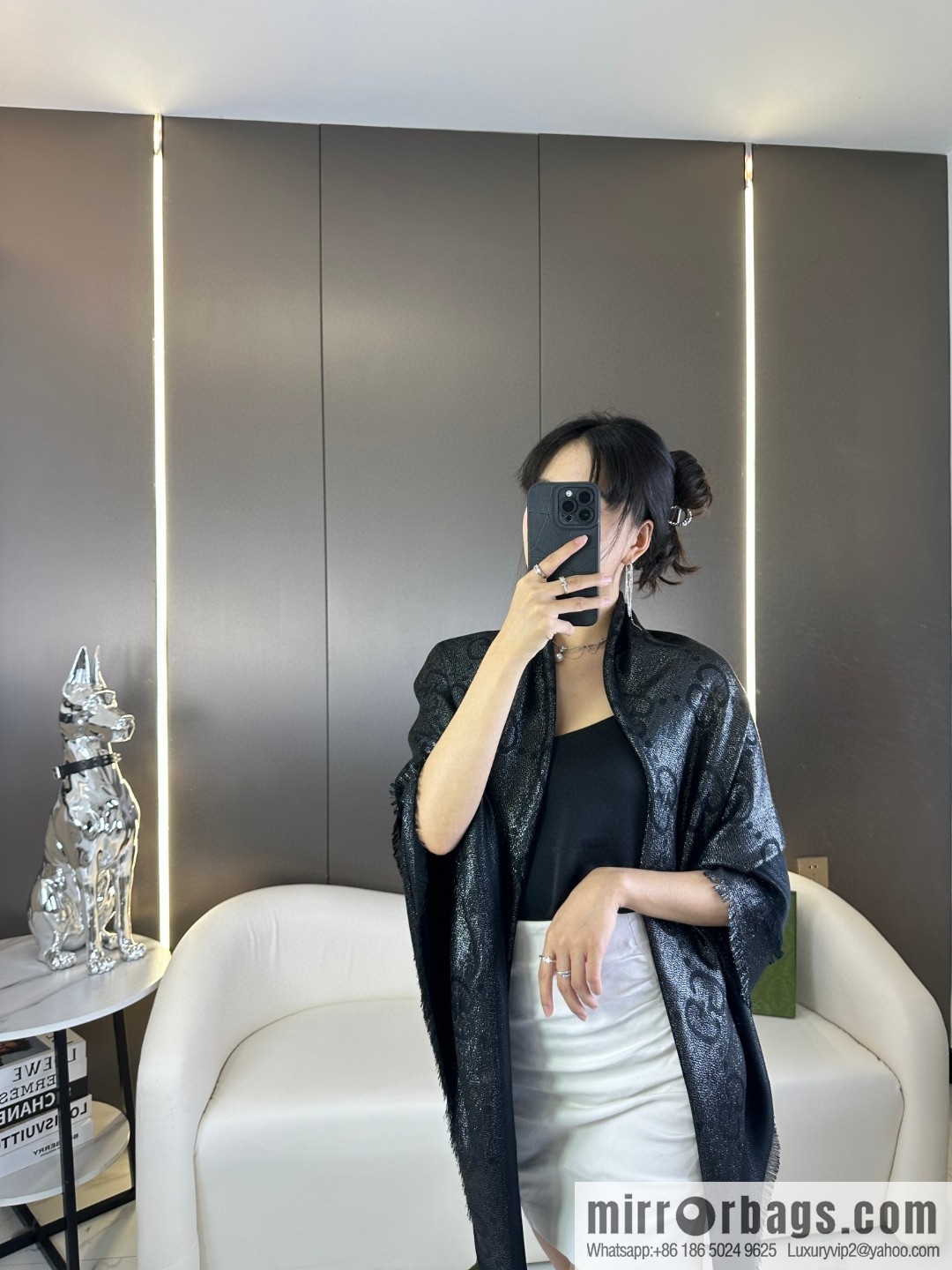 GUCCI GG gold thread jacquard shawl