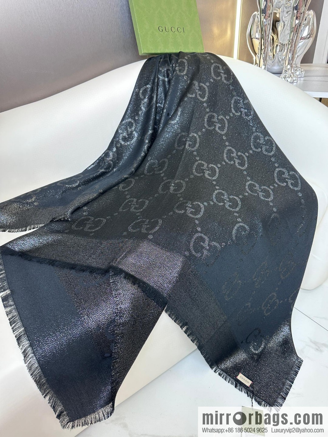 GUCCI GG gold thread jacquard shawl