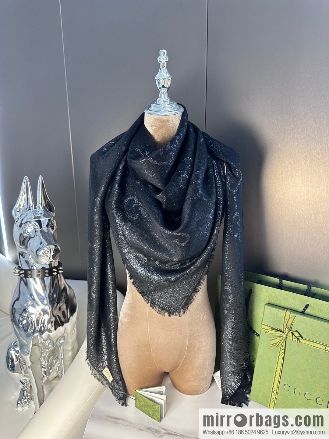 GUCCI GG gold thread jacquard shawl