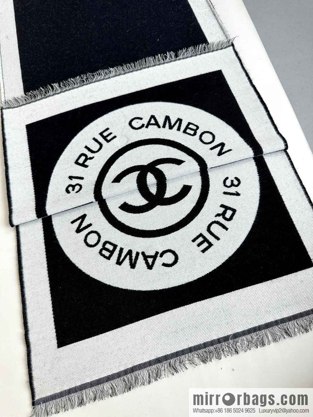CHANEL Xiaoxiang badge scarf