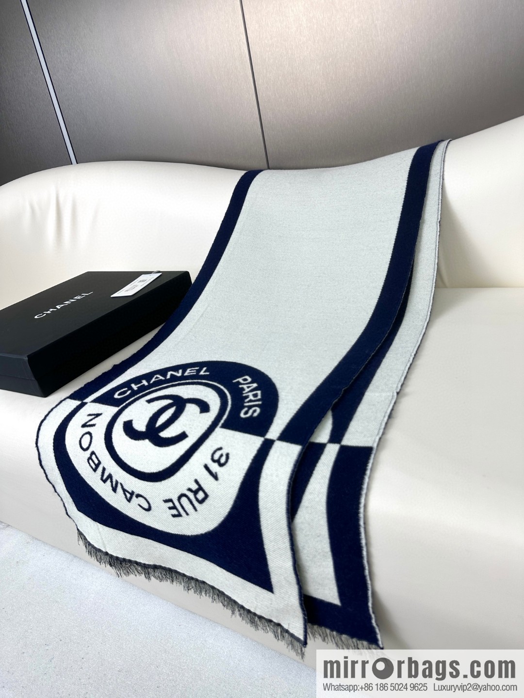 CHANEL Xiaoxiang badge scarf