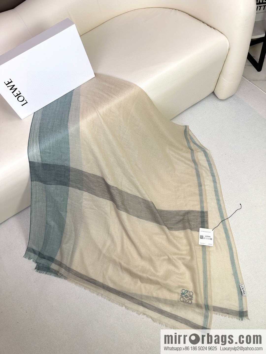 LOEWE LW light plaid long towel