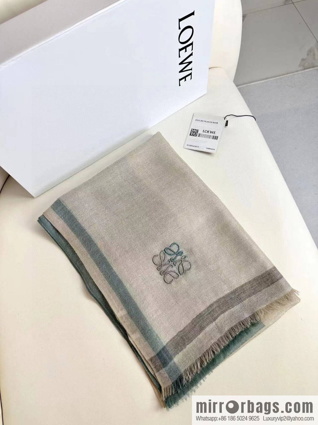 LOEWE LW light plaid long towel