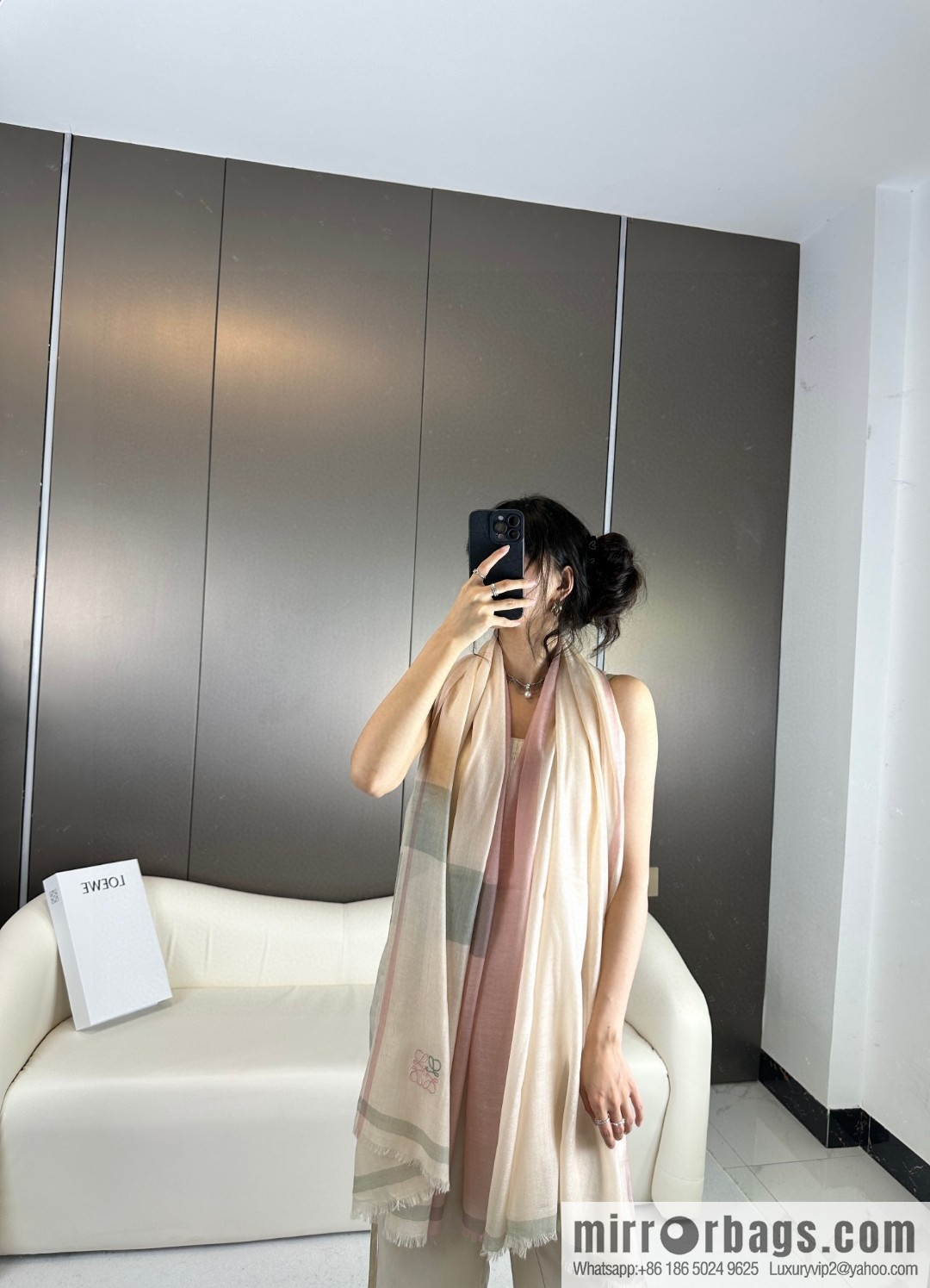 LOEWE LW light plaid long towel