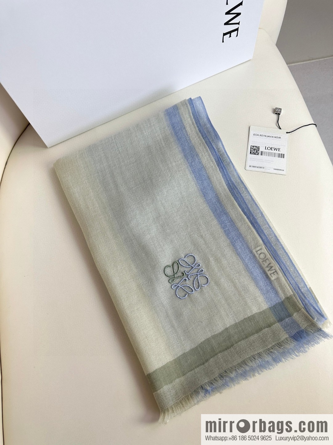 LOEWE LW light plaid long towel