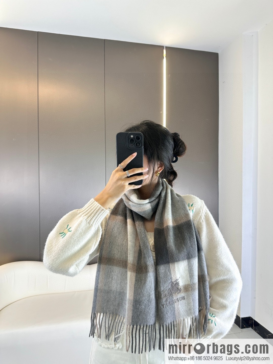 Burberry Burberry 2023 latest [Classic Plaid War Horse] unisex couple scarf