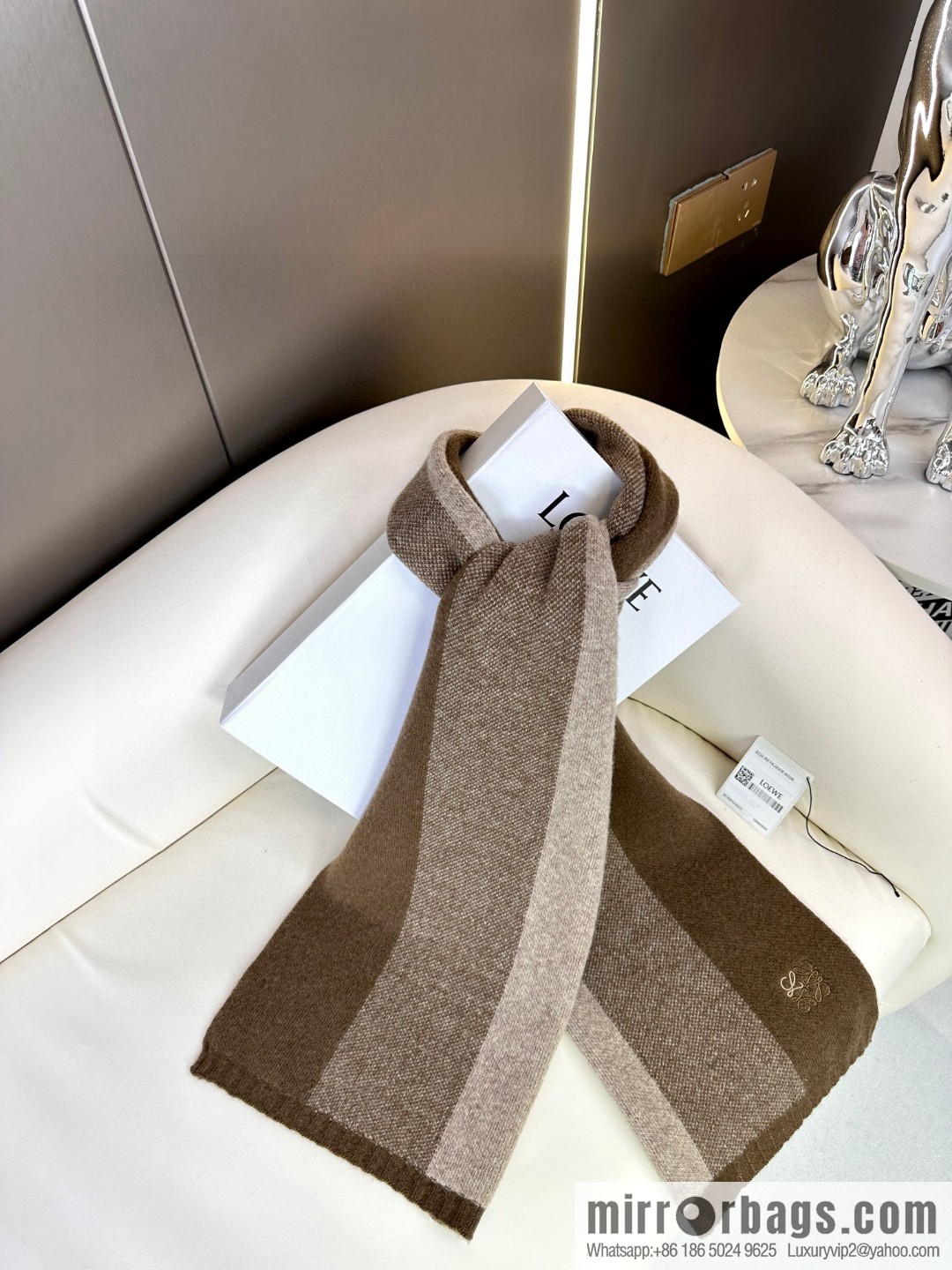 LOEWE 2023 new knitted scarf