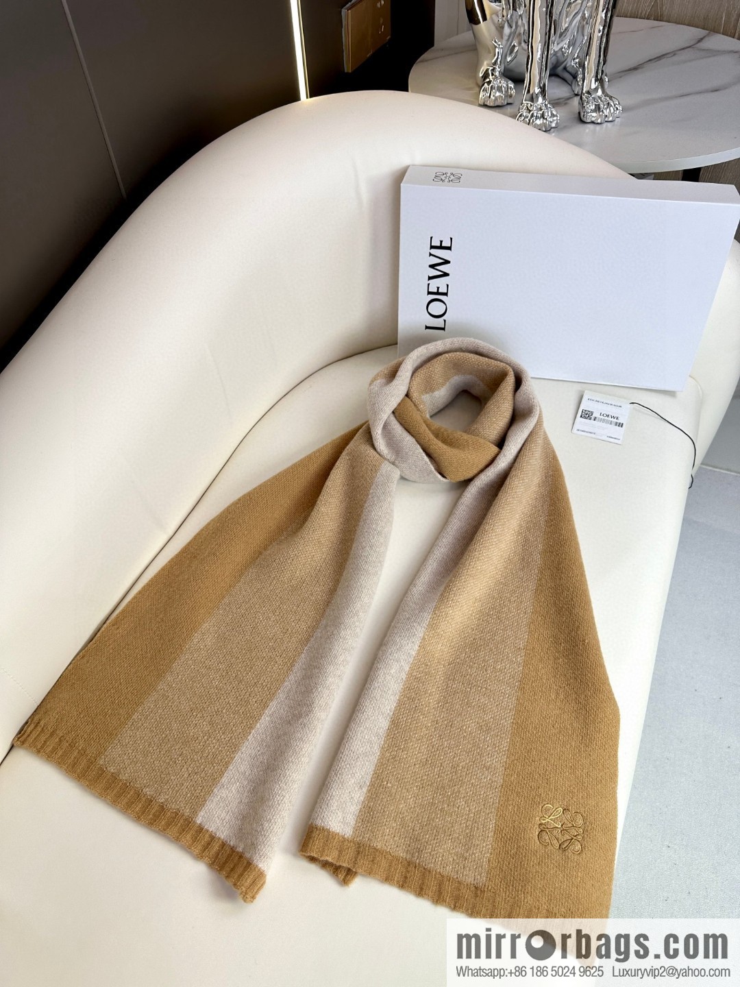 LOEWE 2023 new knitted scarf
