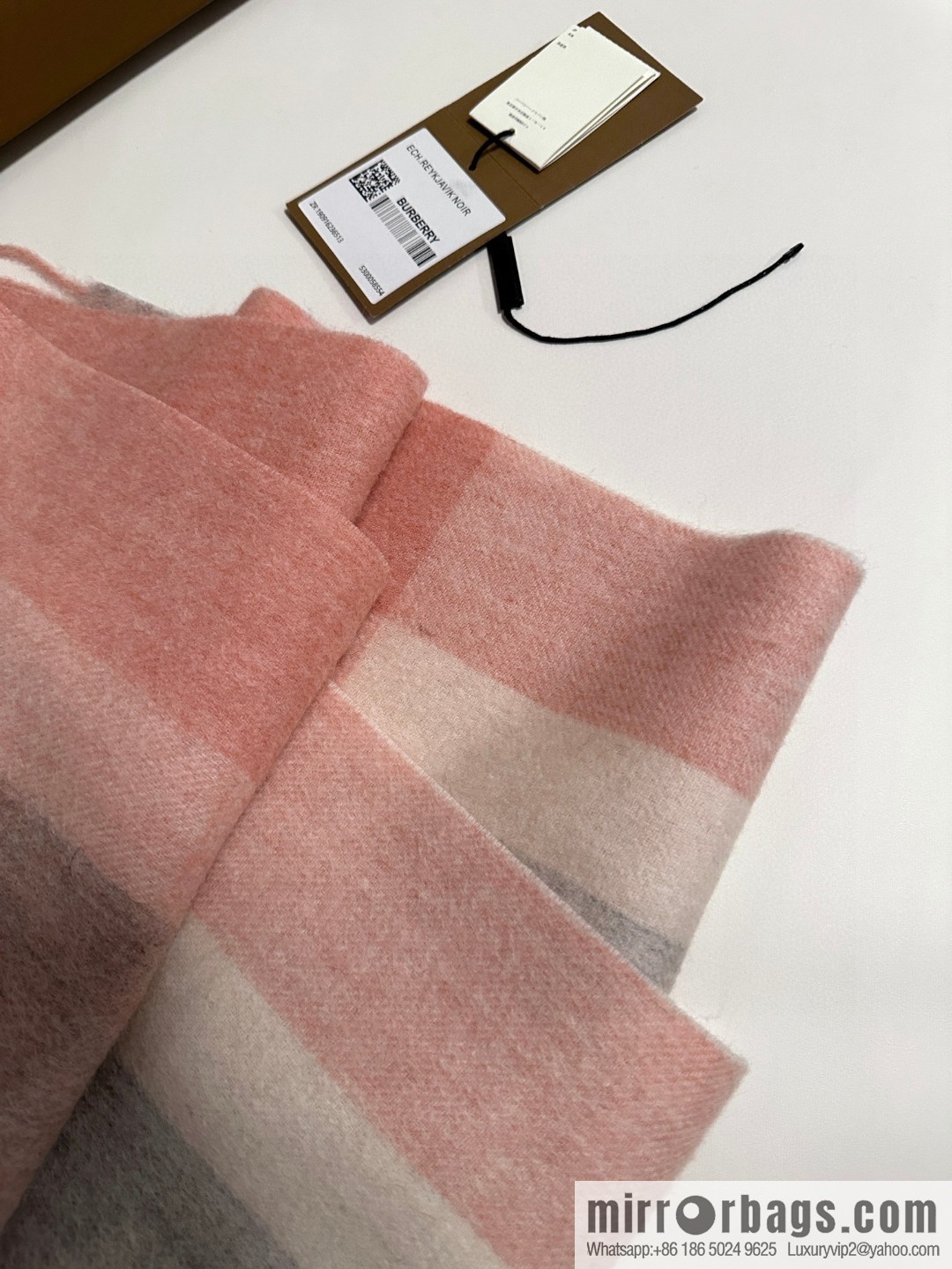 Burberry, plaid warhorse, unisex couple cashmere scarf