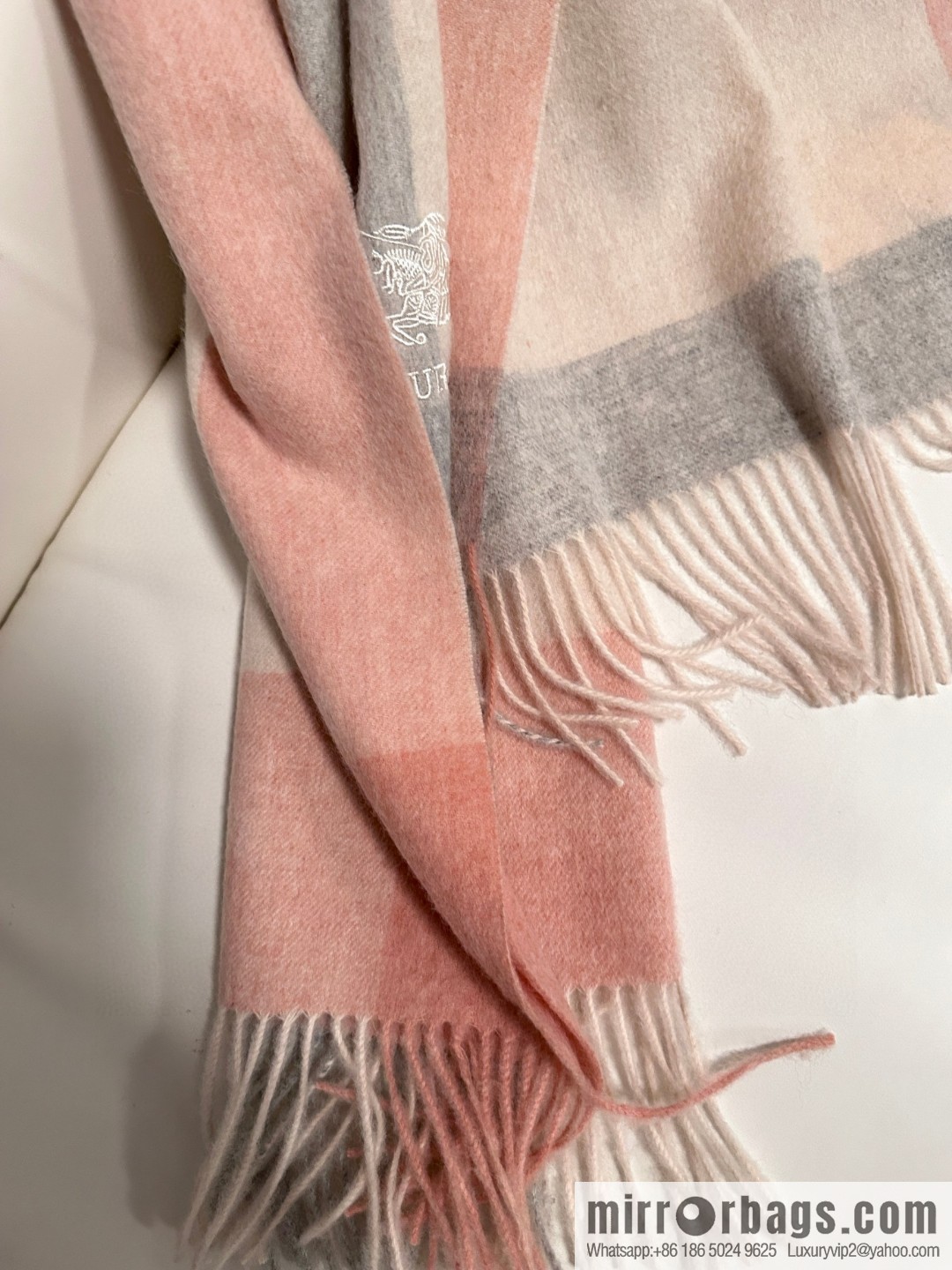 Burberry, plaid warhorse, unisex couple cashmere scarf