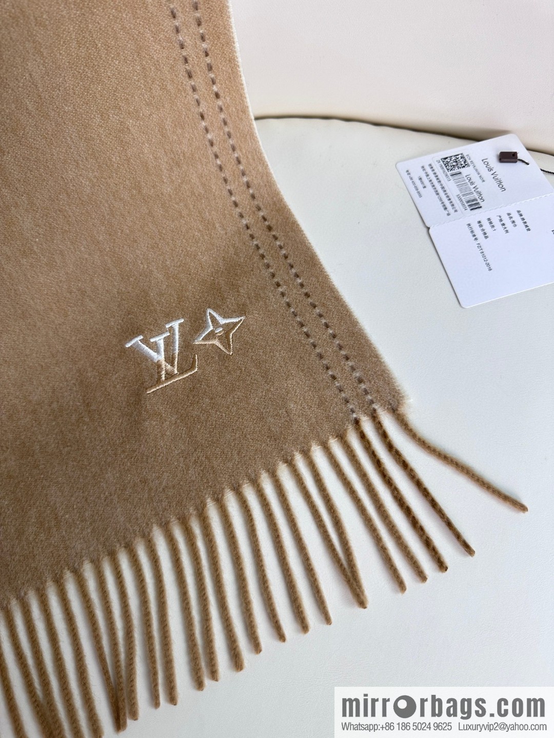 LV Classic Men's and Women's 30cm Wide Cashmere Scarf
