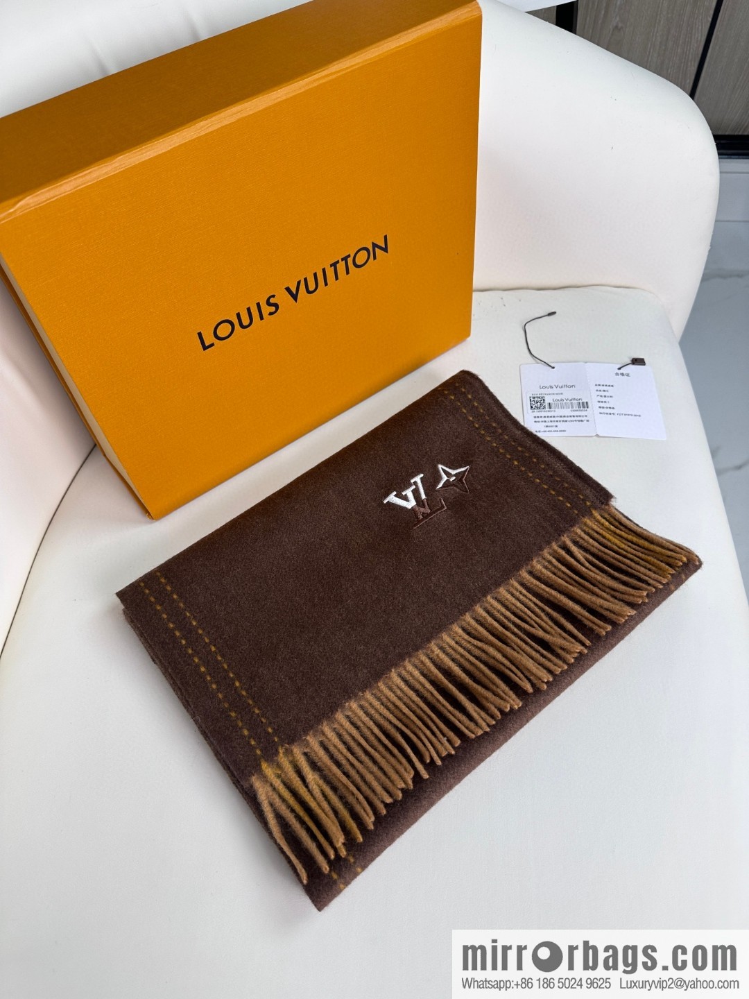 LV Classic Men's and Women's 30cm Wide Cashmere Scarf