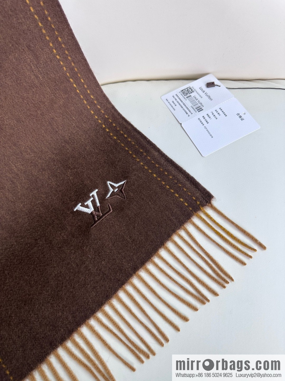LV Classic Men's and Women's 30cm Wide Cashmere Scarf