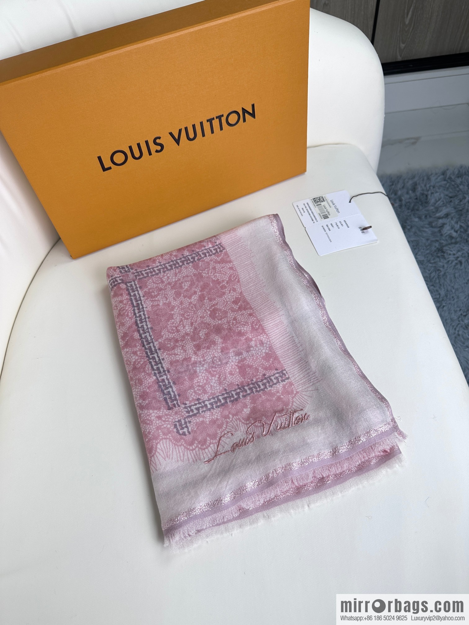 LV 2023 new, cashmere scarf.