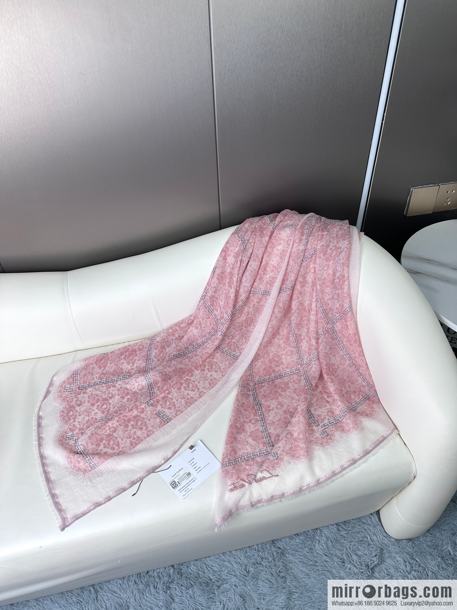 LV 2023 new, cashmere scarf.