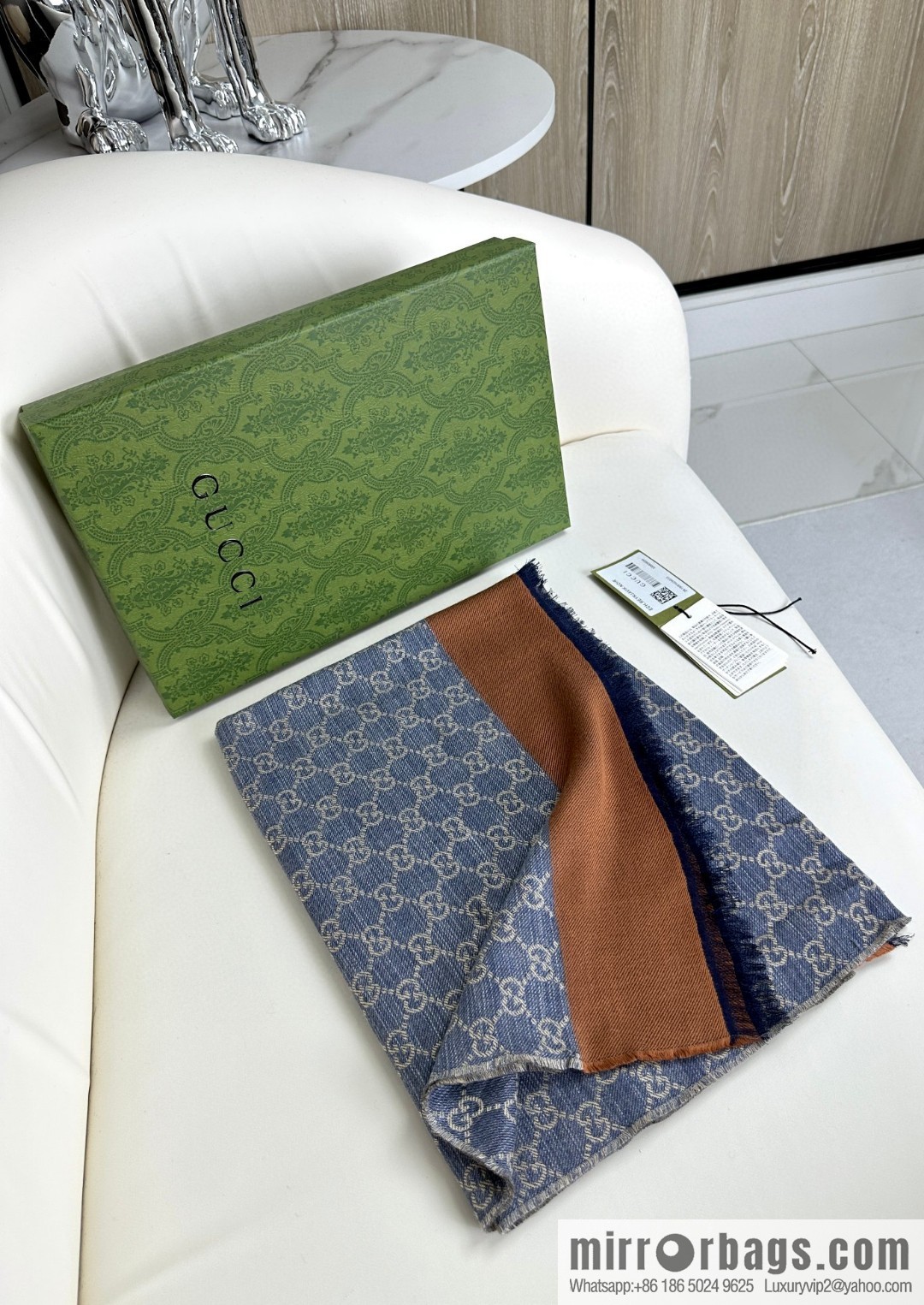 GUCCI GG denim coffee frame, double-sided universal scarf