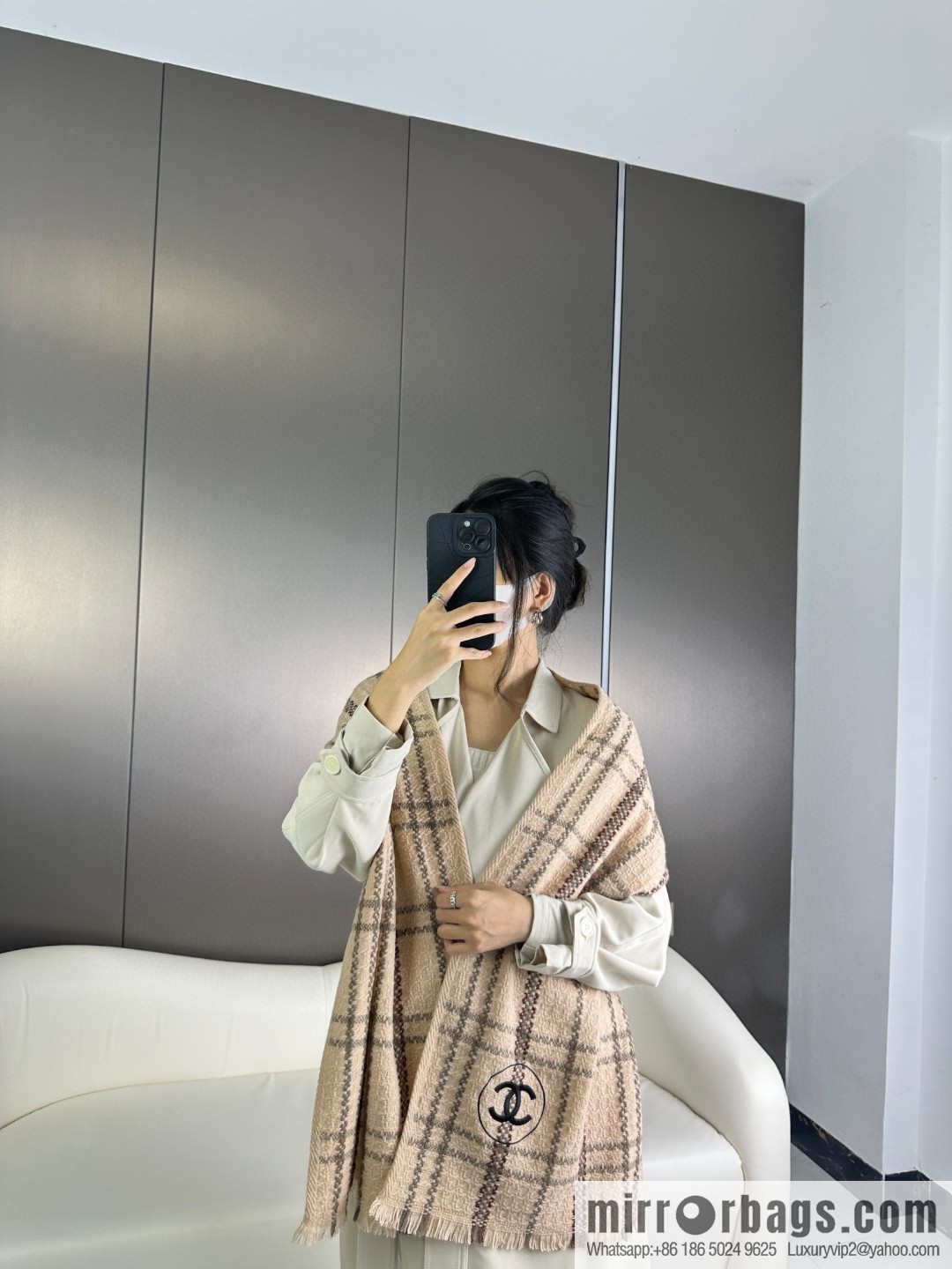 CHANEL 2023 Chanel new plaid scarf