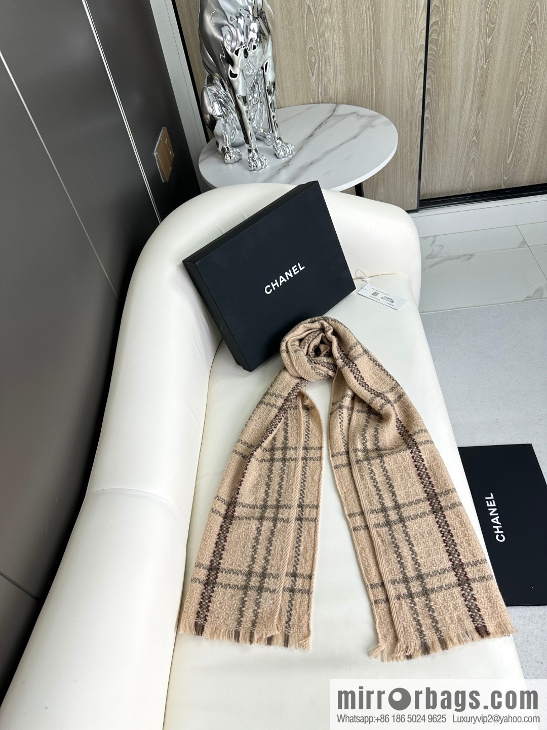 CHANEL 2023 Chanel new plaid scarf