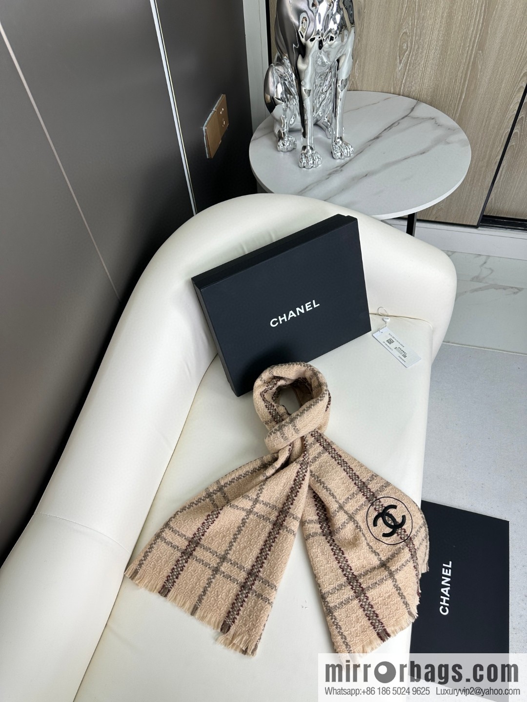 CHANEL 2023 Chanel new plaid scarf