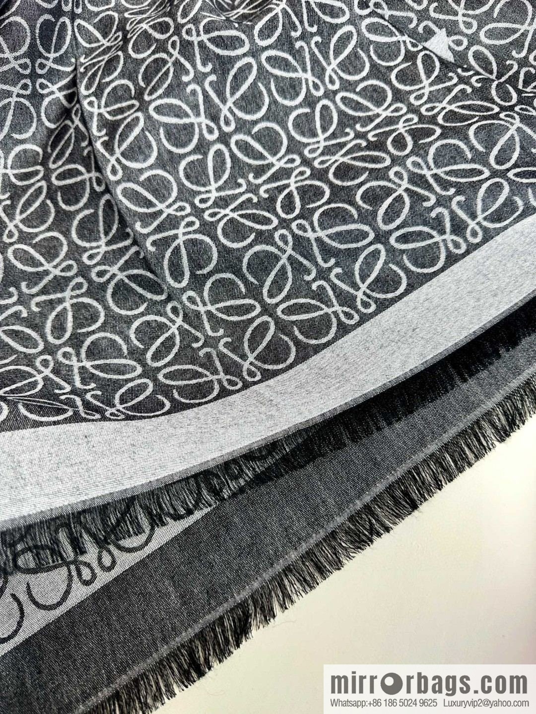 LOEWE Barcelona counter custom-made, cashmere square scarf