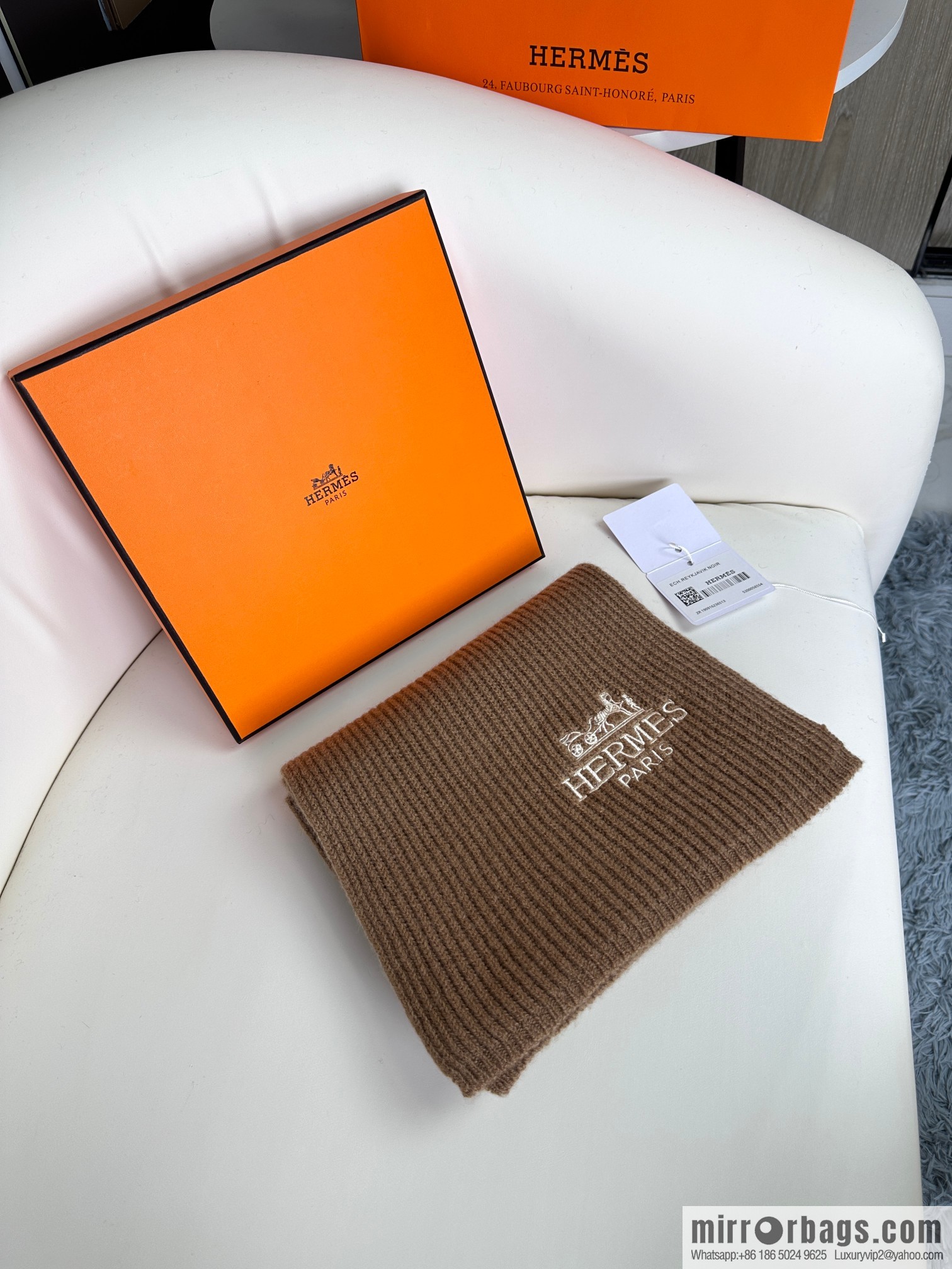 Hermès 2023 official website latest men's and women's knitted scarves