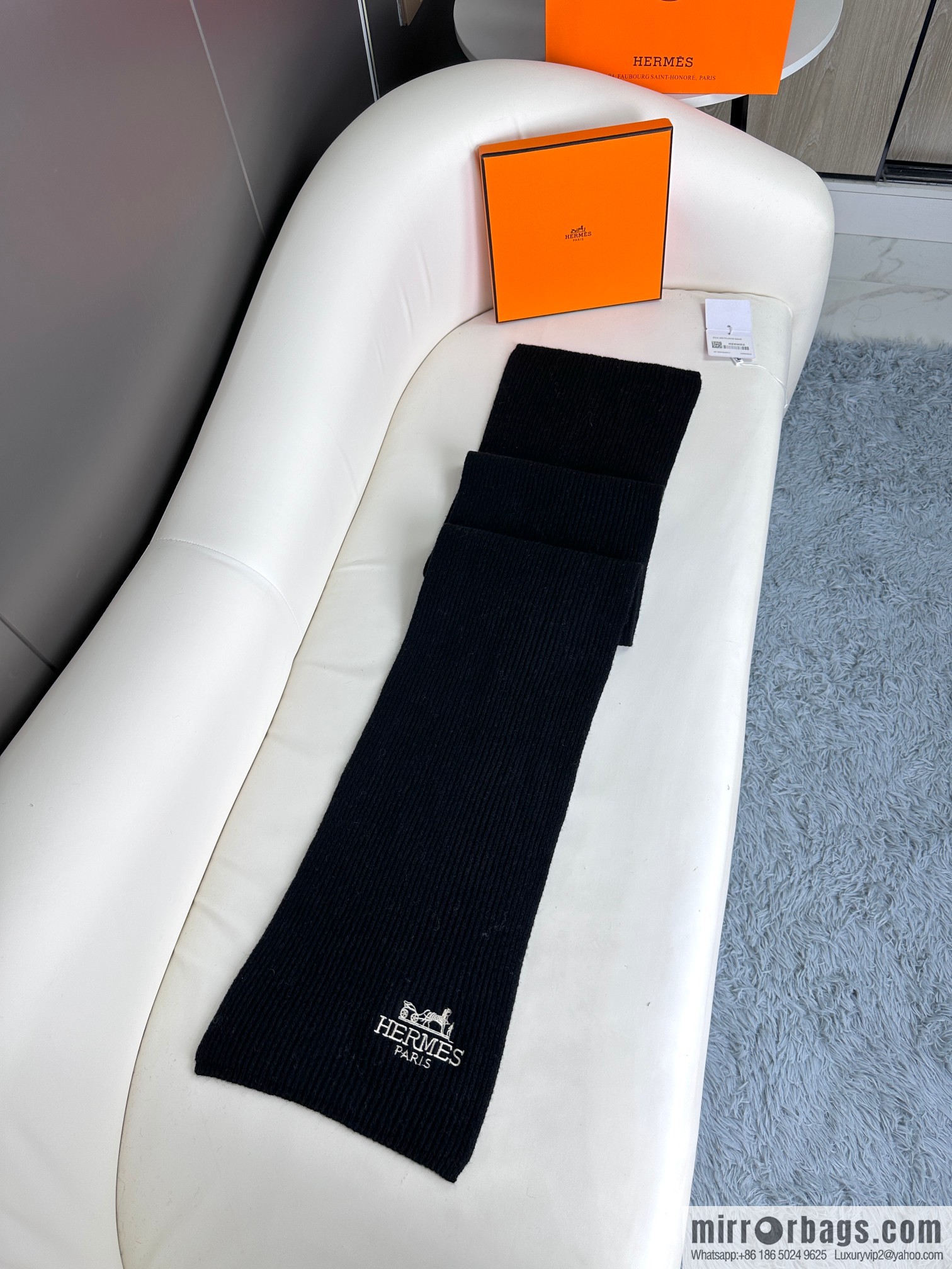 Hermès 2023 official website latest men's and women's knitted scarves
