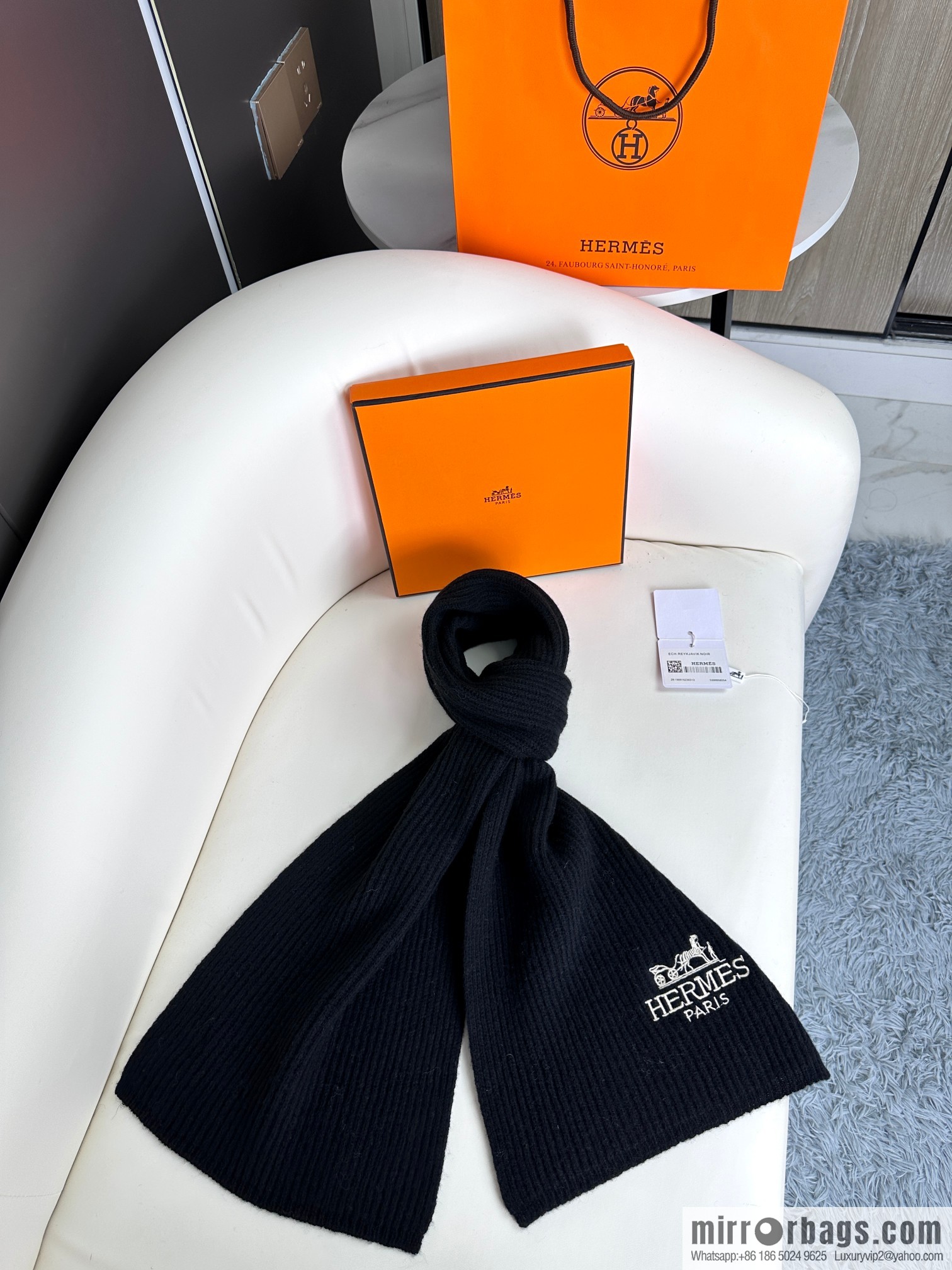 Hermès 2023 official website latest men's and women's knitted scarves