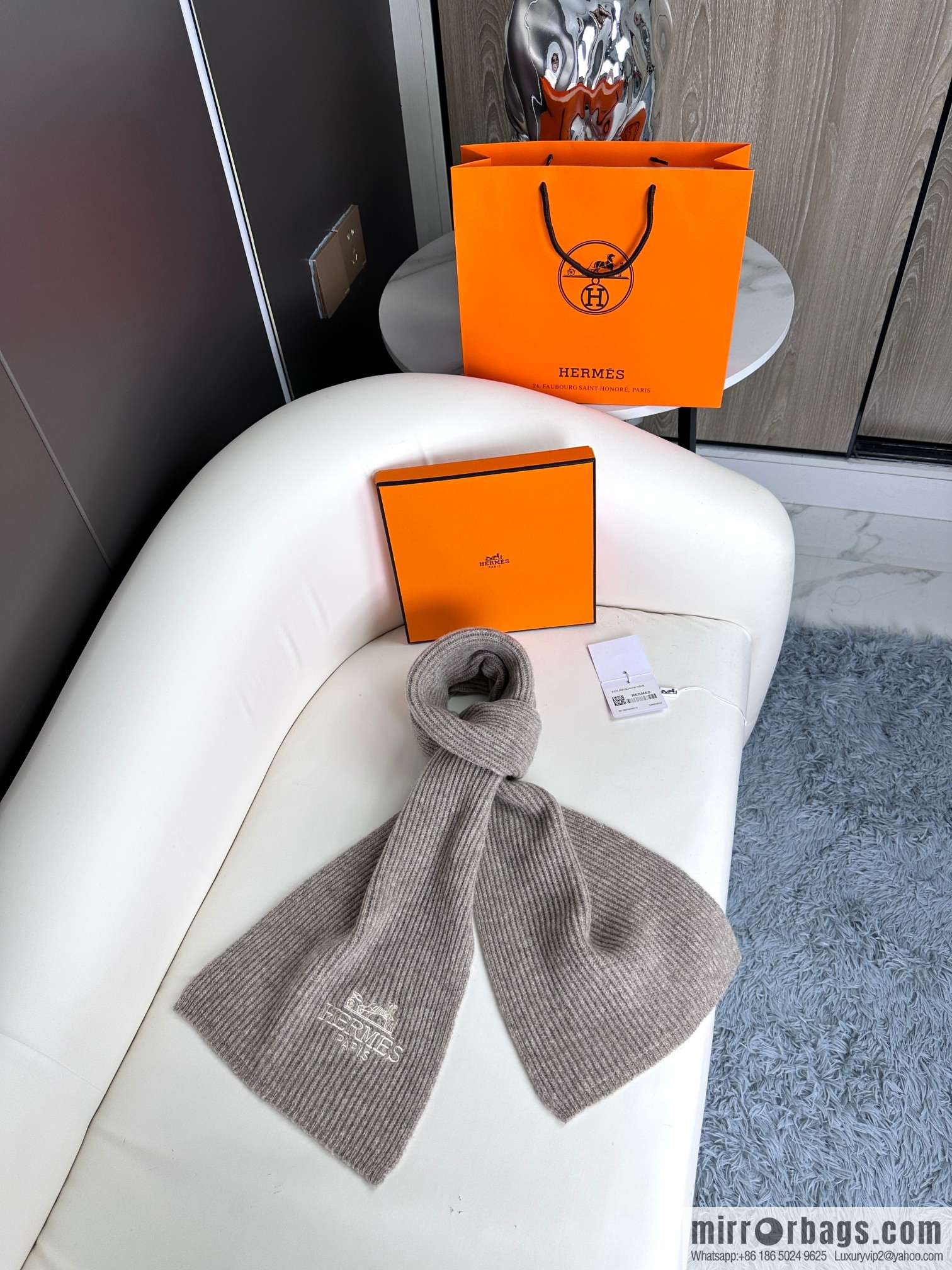 Hermès 2023 official website latest men's and women's knitted scarves