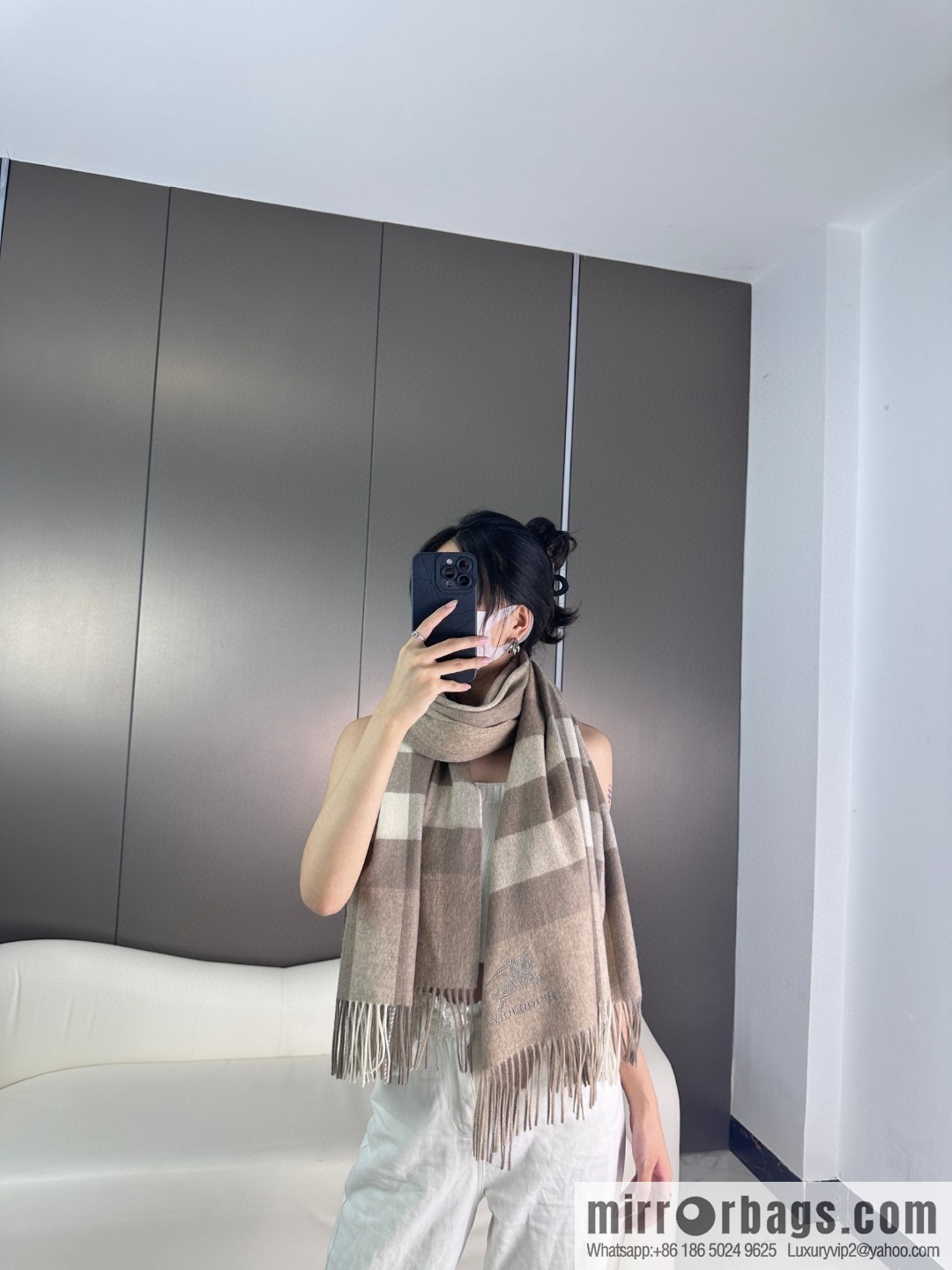 Burberry Burberry 2023 Counter Classic Horse 💗 Scarf Shawl