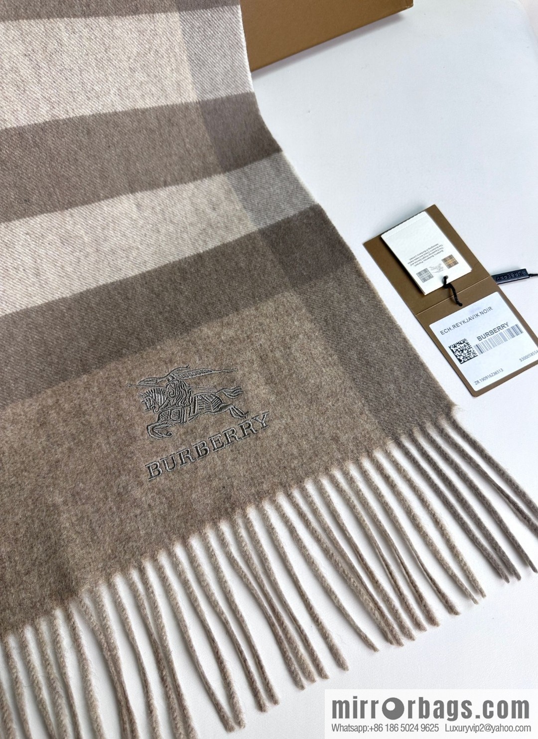 Burberry Burberry 2023 Counter Classic Horse 💗 Scarf Shawl