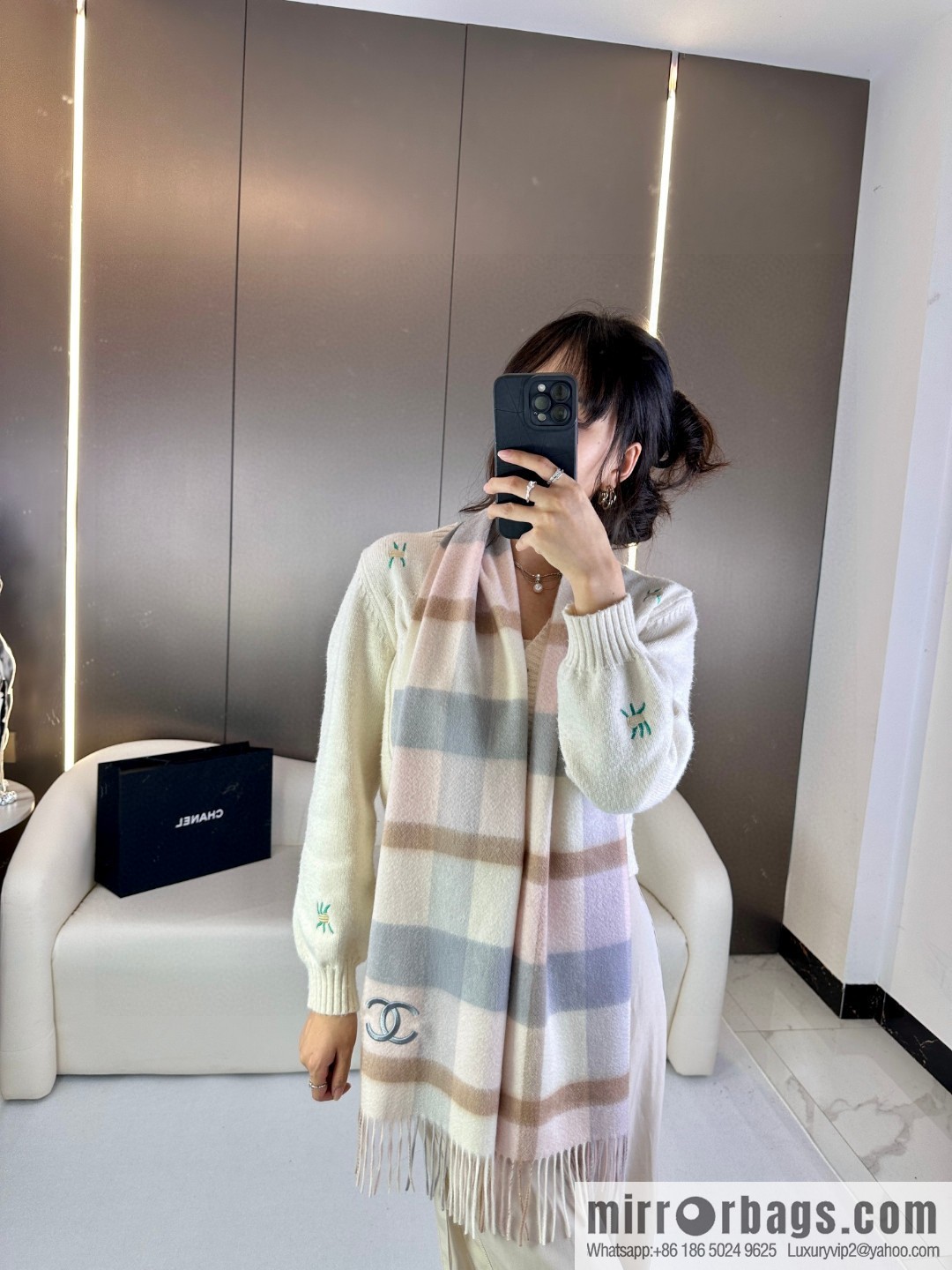 CHANEL cashmere water ripple small scarf