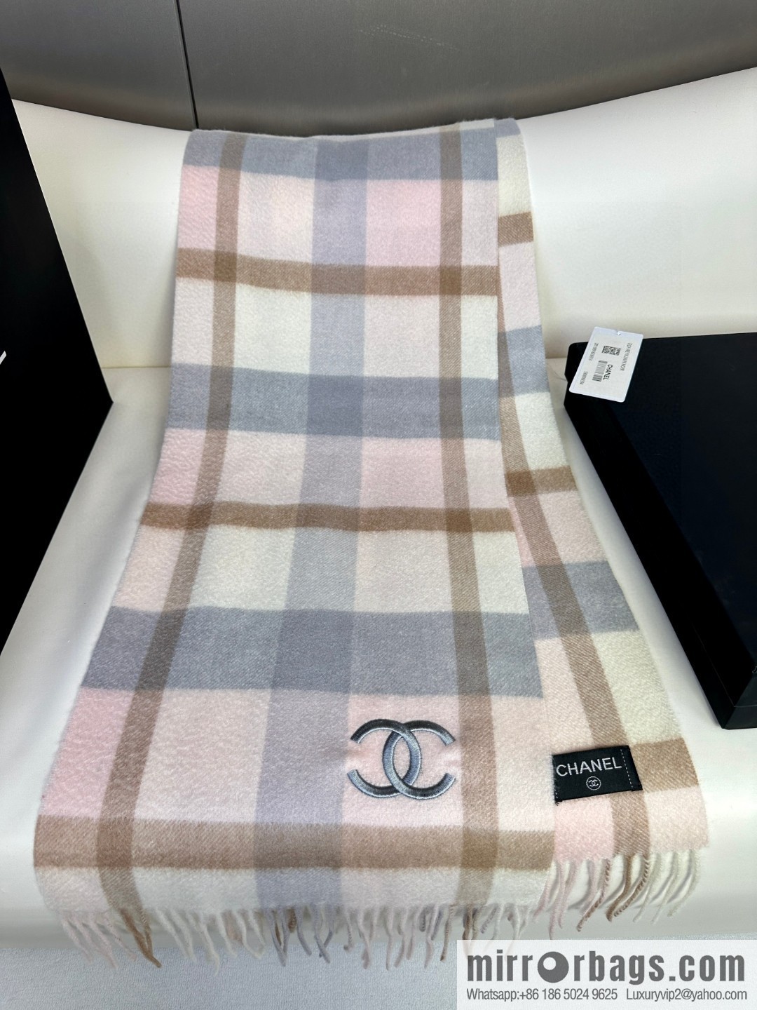 CHANEL cashmere water ripple small scarf