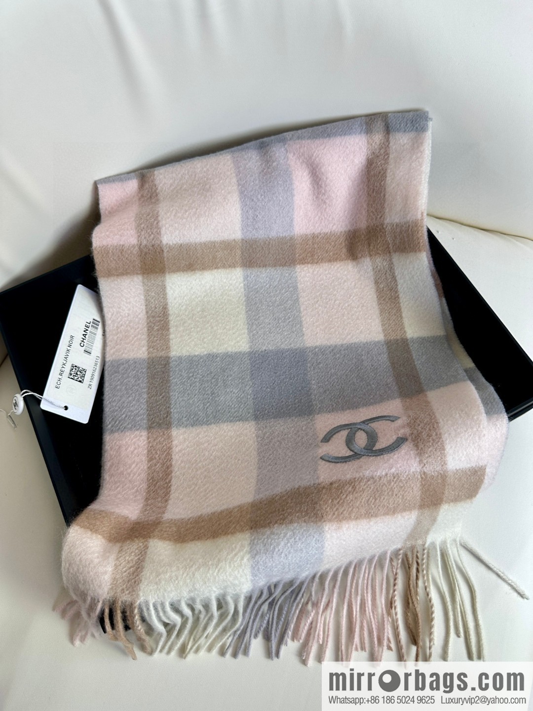 CHANEL cashmere water ripple small scarf