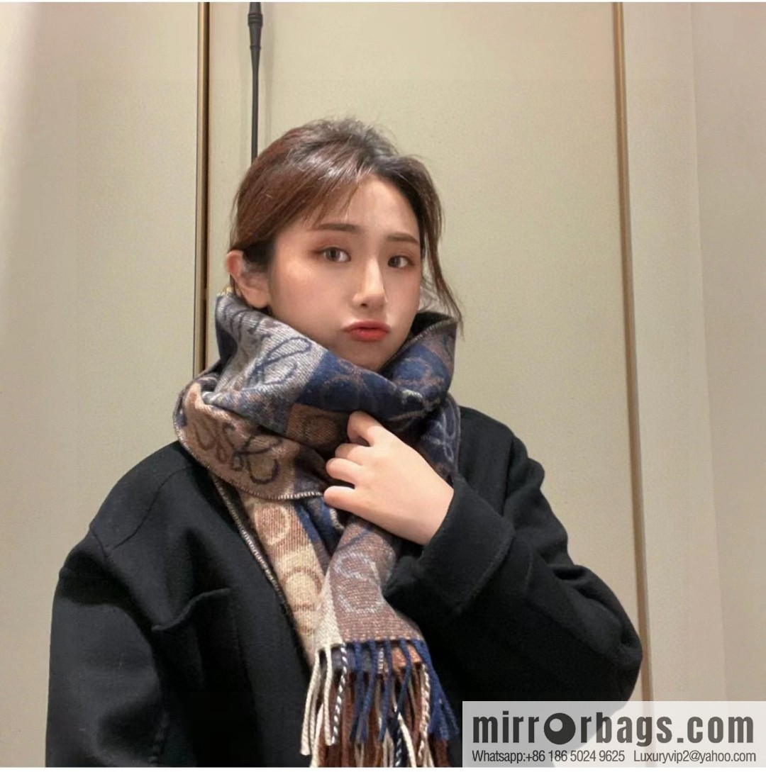 LOEWE's new two-color checkerboard, wool cashmere, scarf