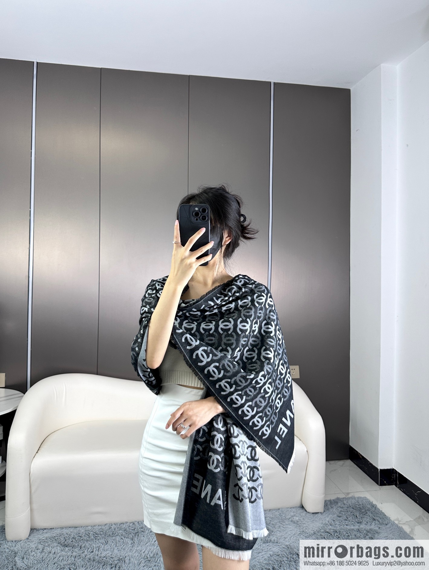 CHANEL double C letter logo shawl
