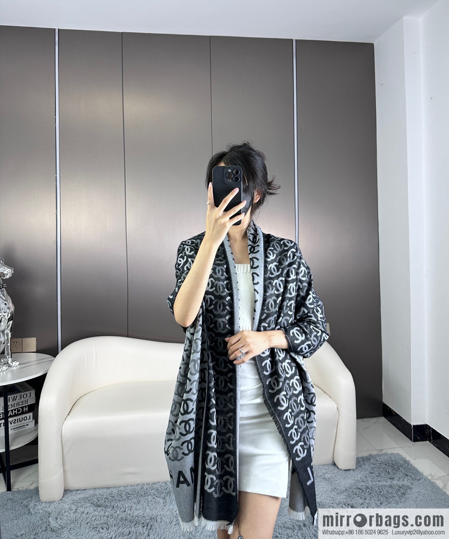 CHANEL double C letter logo shawl