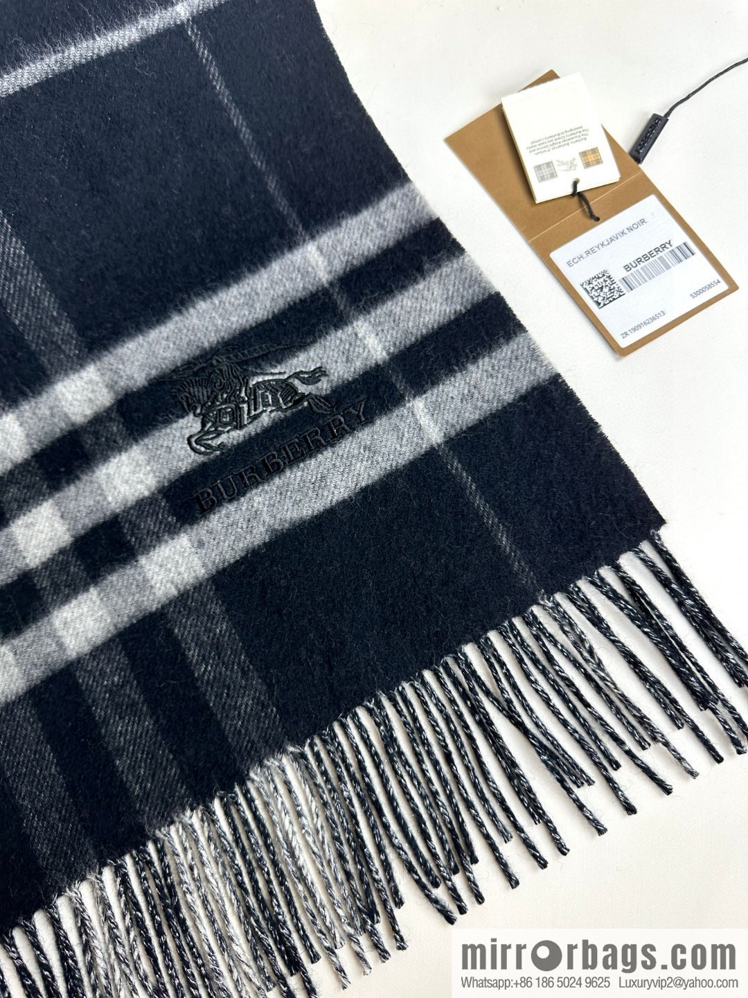 Burberry 2023 Burberry, the new double-sided warhorse men's and women's cashmere scarf