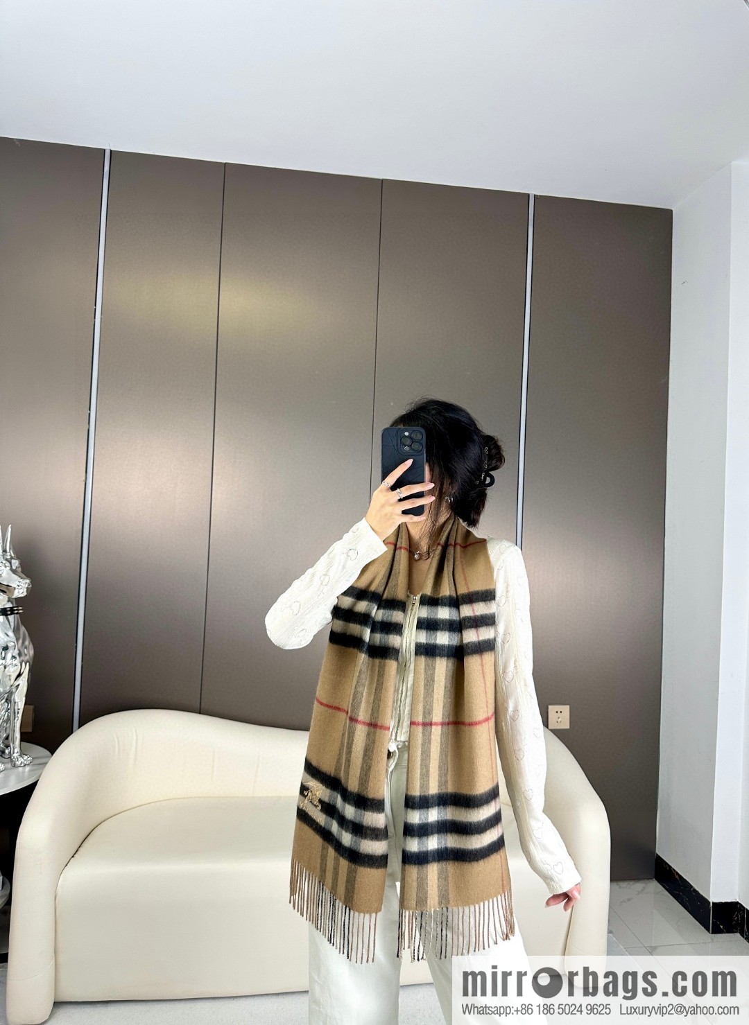 Burberry 2023 Burberry, the new double-sided warhorse men's and women's cashmere scarf