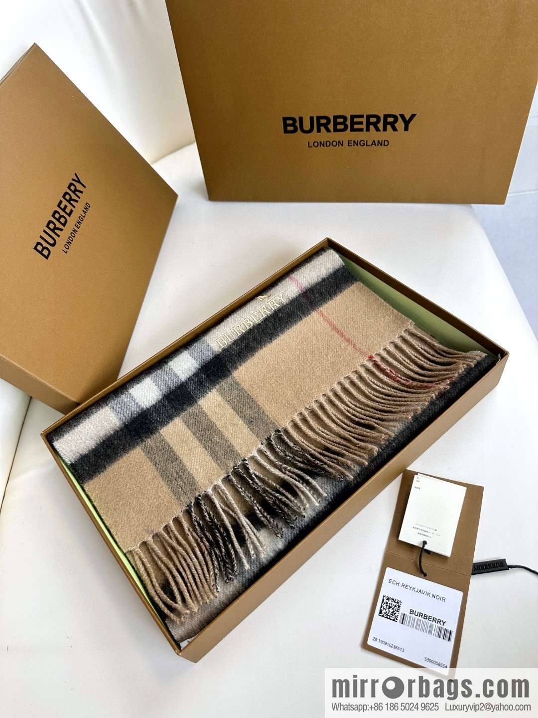 Burberry 2023 Burberry, the new double-sided warhorse men's and women's cashmere scarf