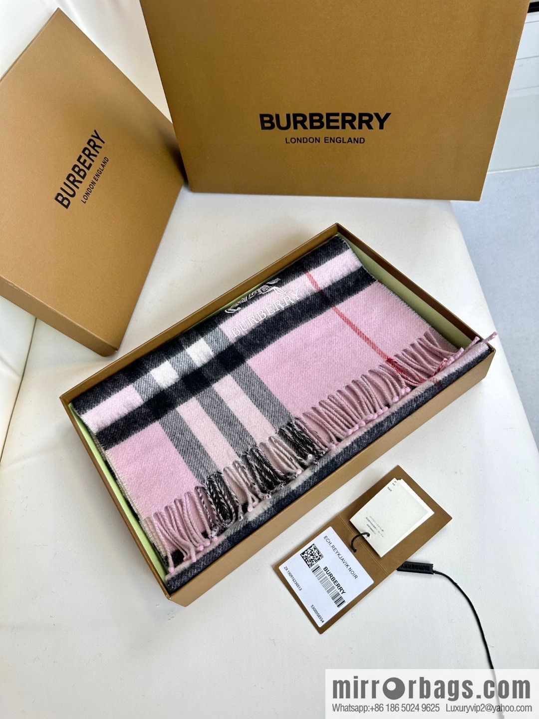 Burberry 2023 Burberry, the new double-sided warhorse men's and women's cashmere scarf