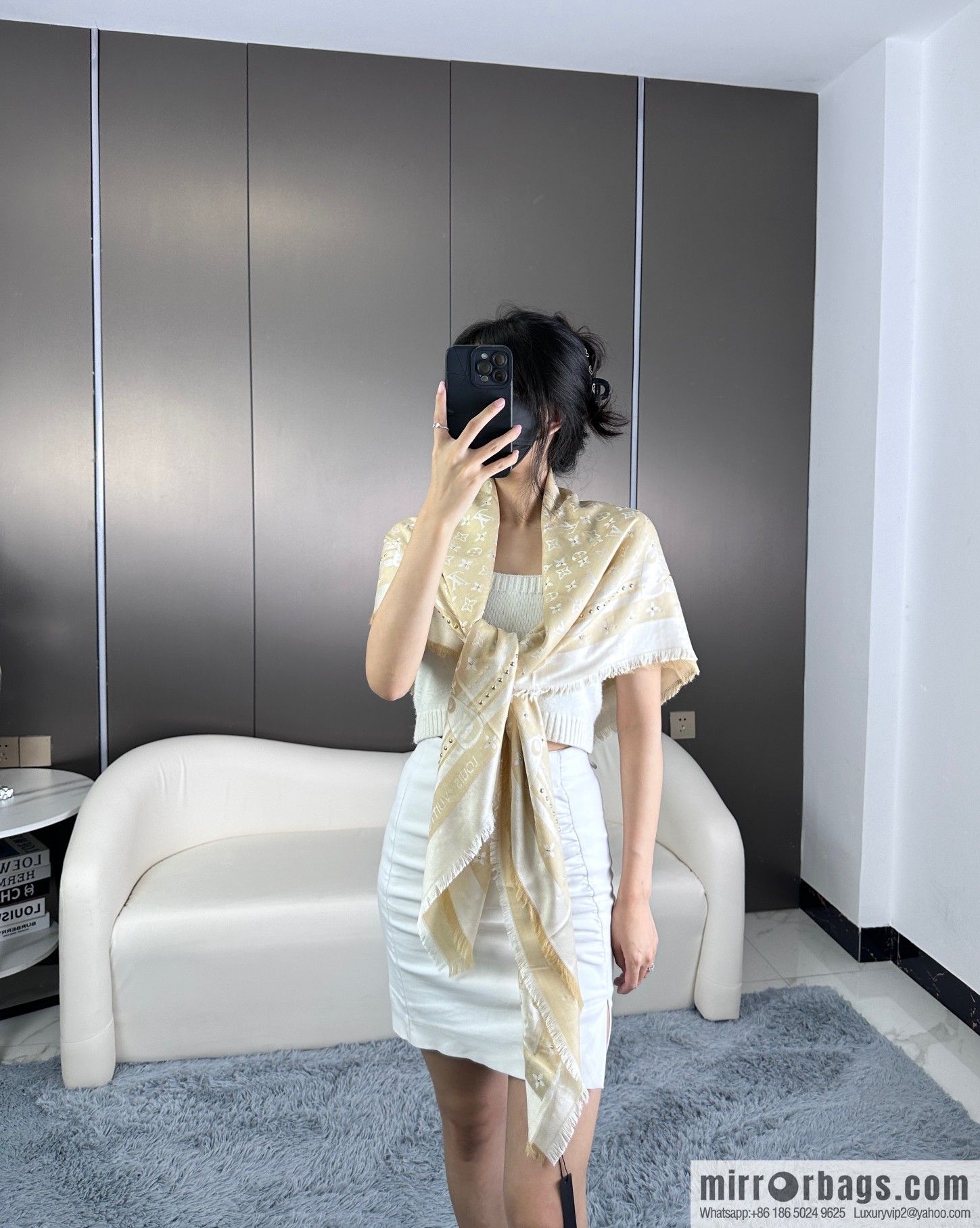 LV STUDDY DENIM MONOGRAM Shawl