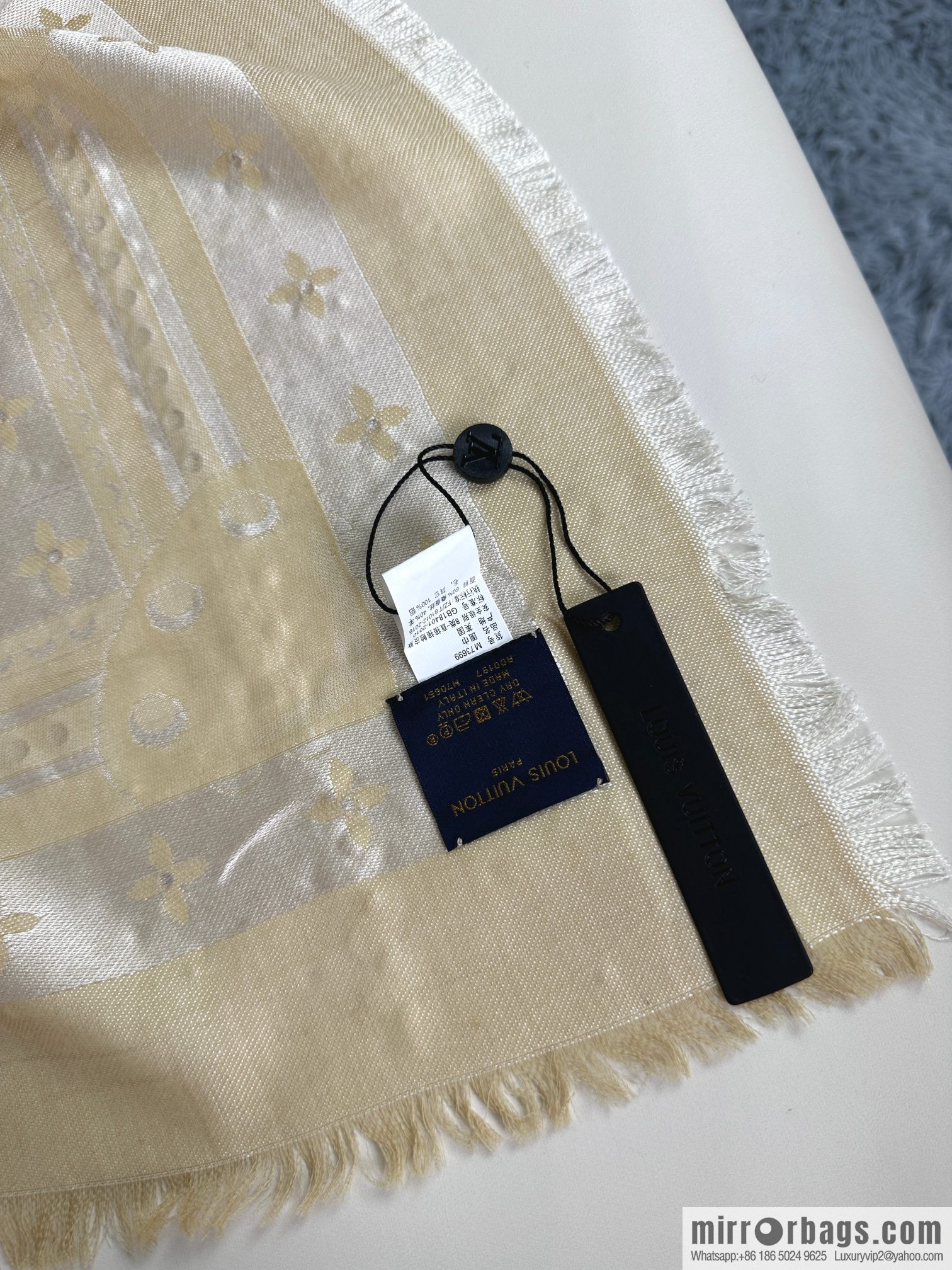 LV STUDDY DENIM MONOGRAM Shawl