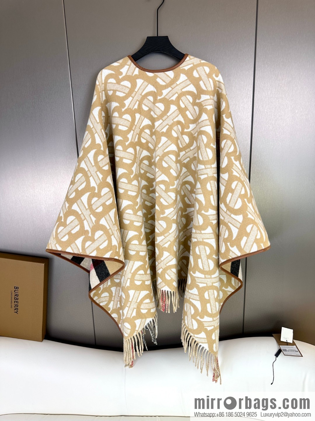 Burberry's latest double-sided jacquard cape large shawl